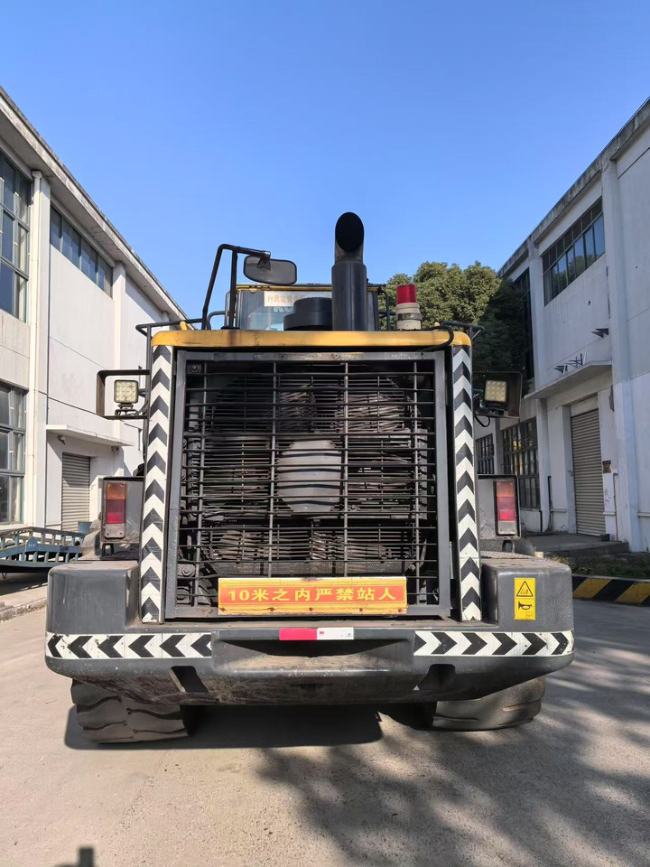 Wiellader KOMATSU WA500-6