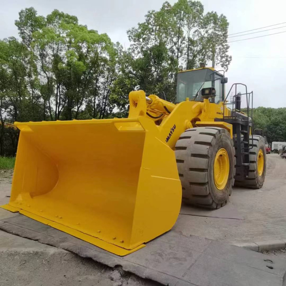 Wiellader KOMATSU WA600-3