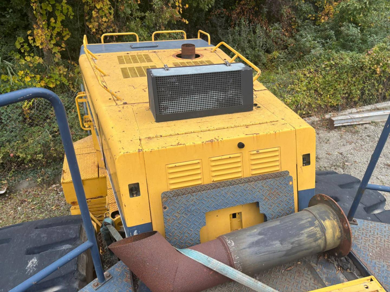 Wiellader KOMATSU WA700