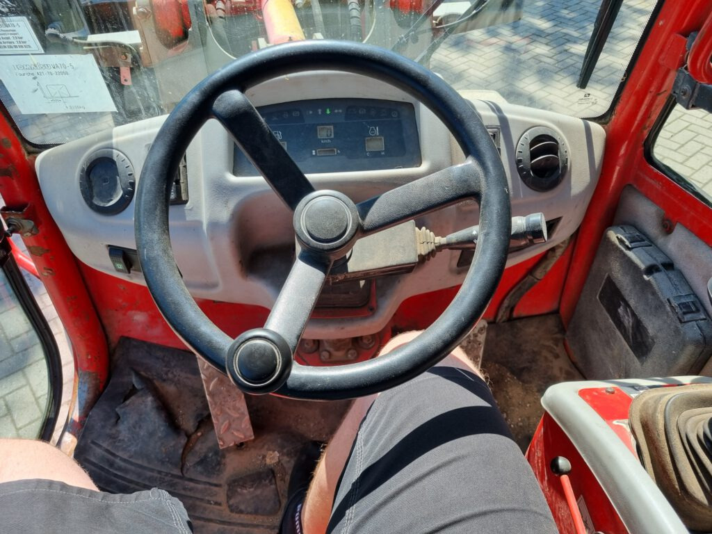 Wiellader KOMATSU WA70-5