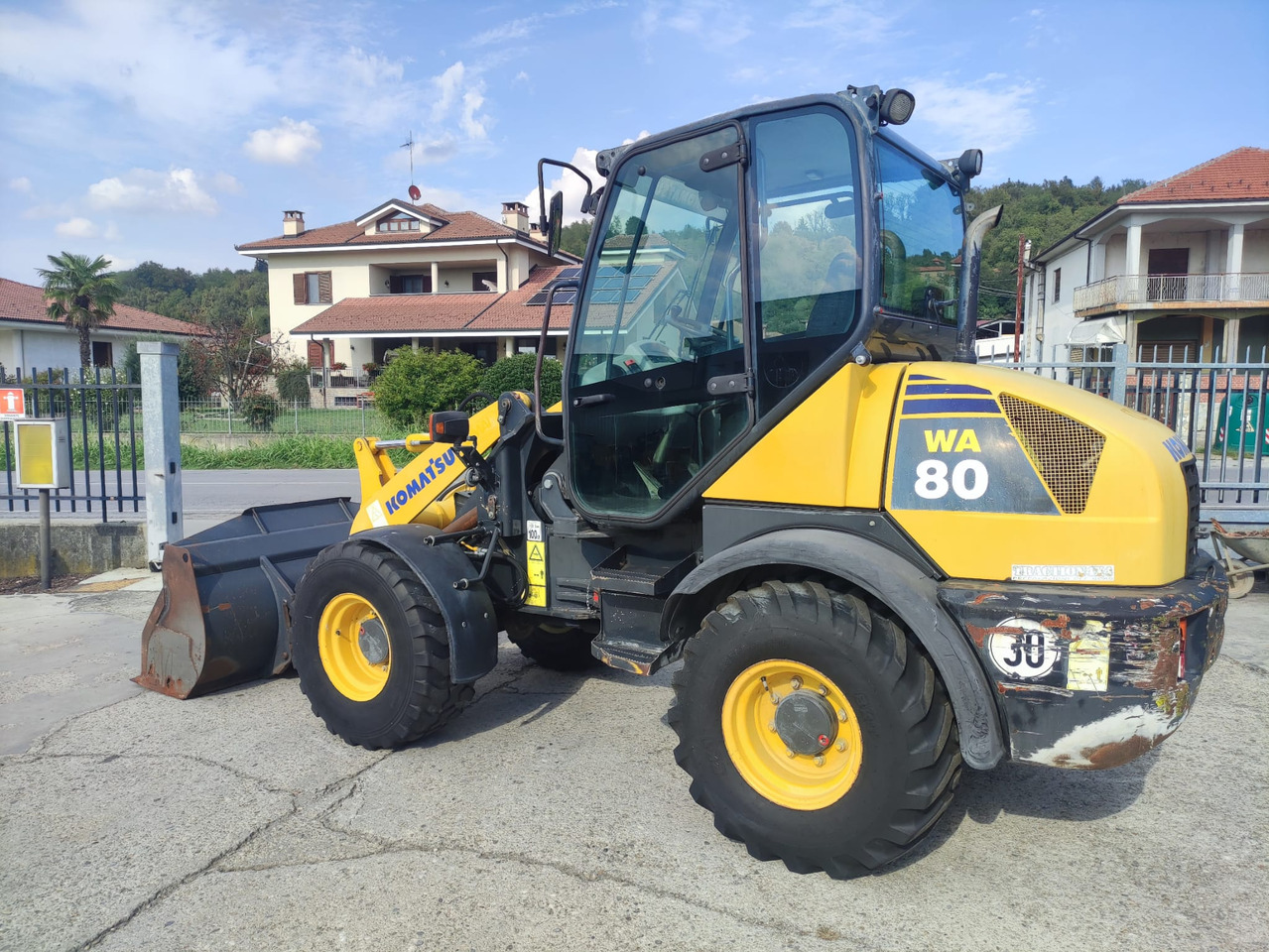 Wiellader KOMATSU WA80-5