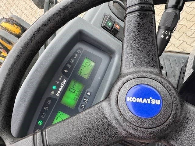 Wiellader KOMATSU WA 80M
