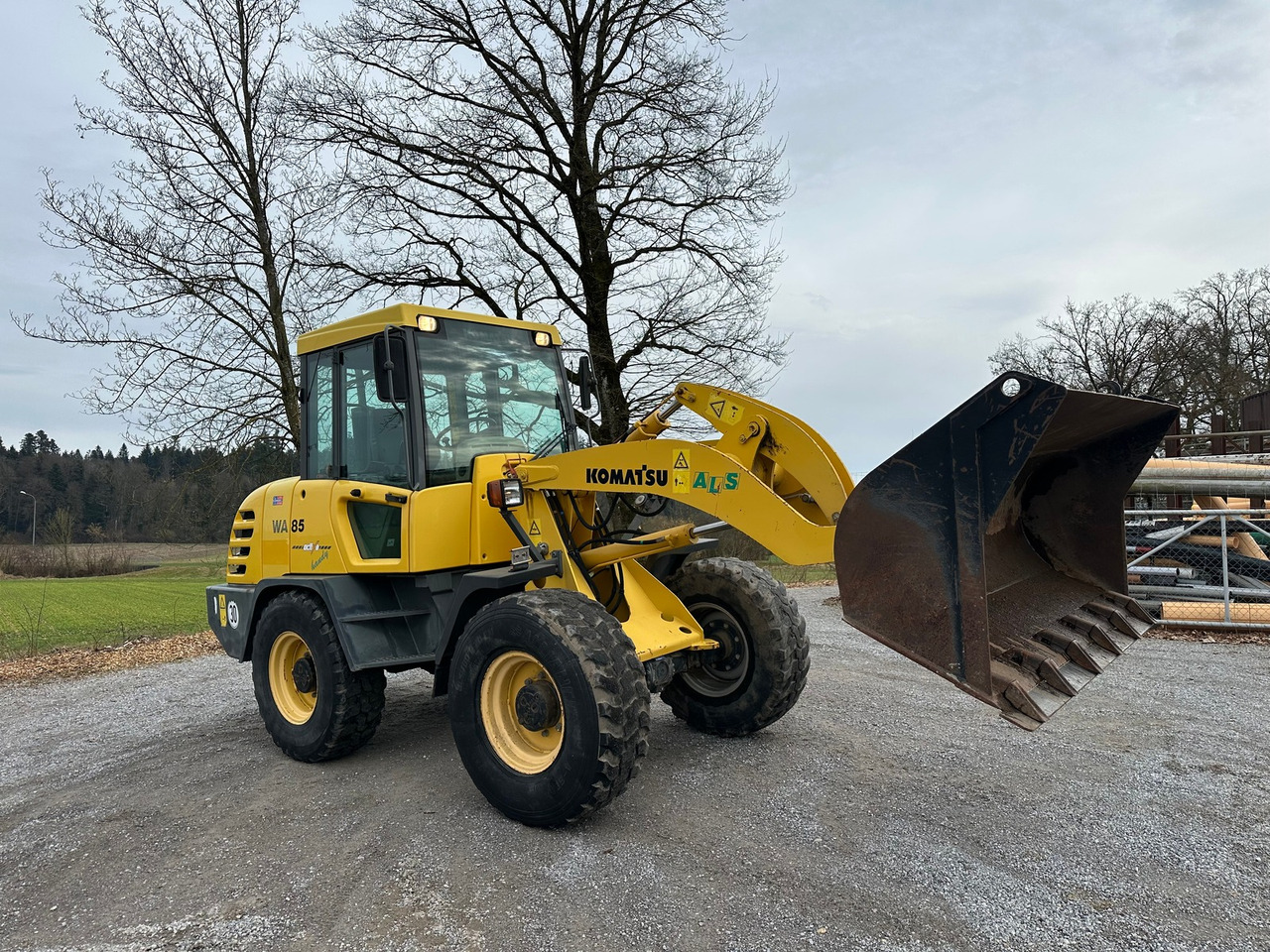 Wiellader KOMATSU WA 85 3