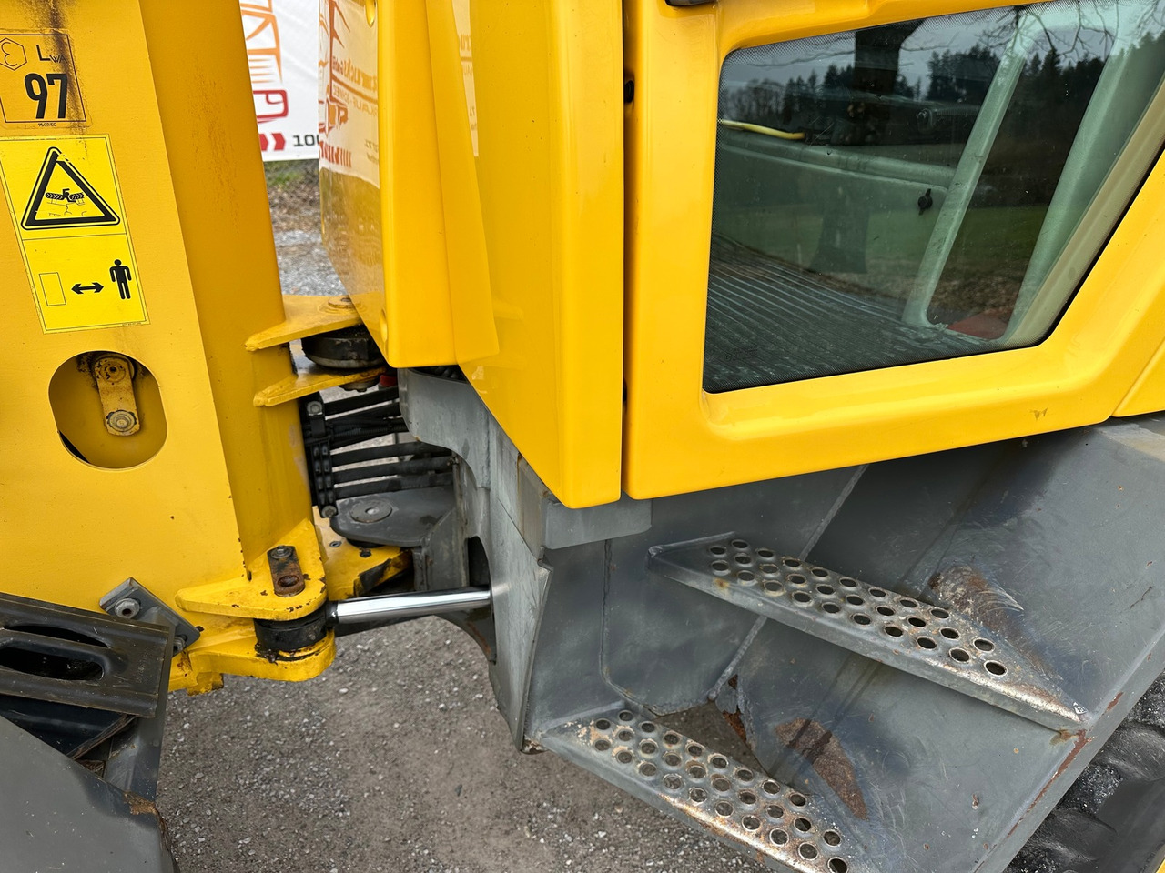 Wiellader KOMATSU WA 85 3