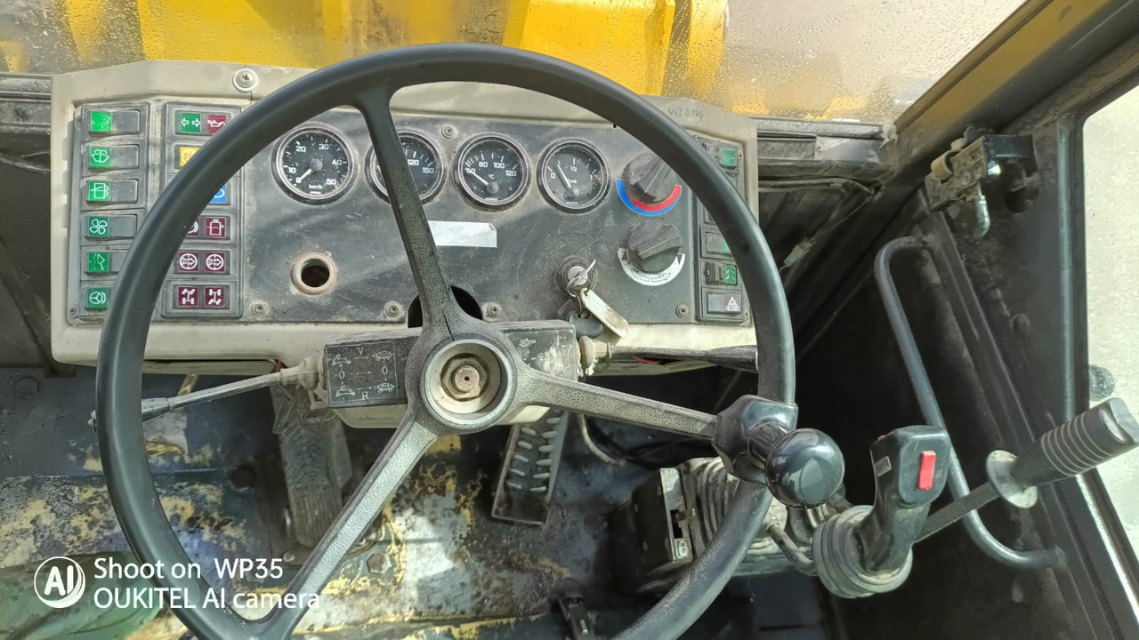 Wiellader KRAMER Allrad 720 typ 305