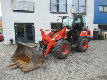 Wiellader KUBOTA R082