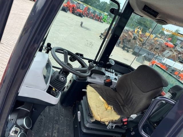 Wiellader KUBOTA R090