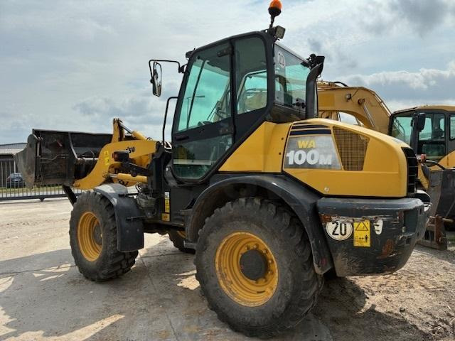 Wiellader Komatsu WA100M6