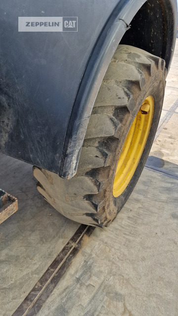 Wiellader Komatsu WA100M-7