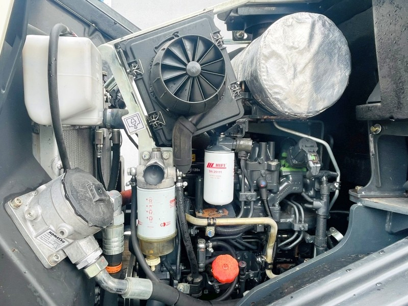 Wiellader Komatsu WA100M-7 (3823)