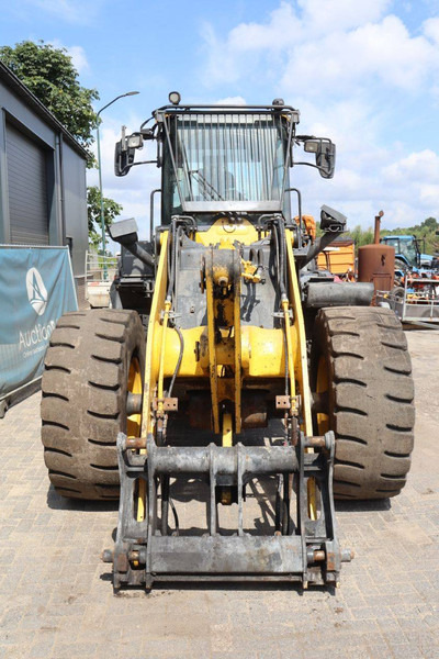 Wiellader Komatsu WA270