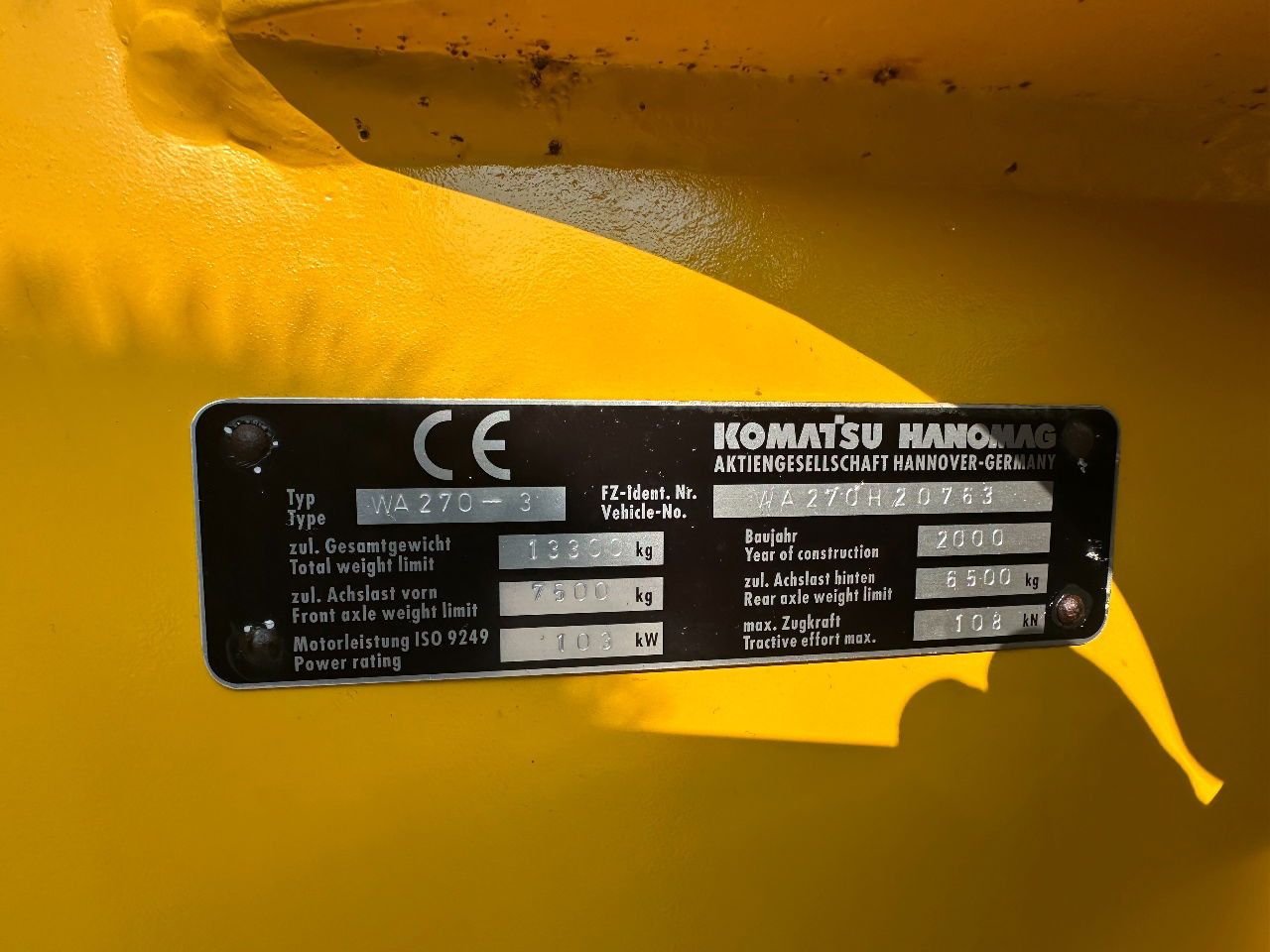 Wiellader Komatsu WA270-3