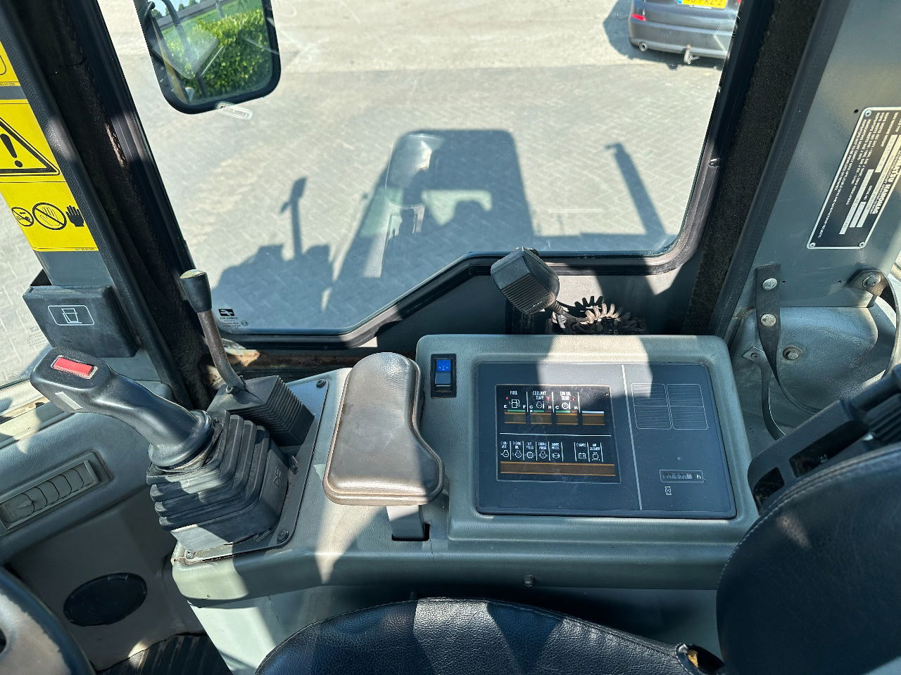 Wiellader Komatsu WA270-3