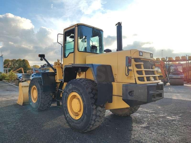 Wiellader Komatsu WA270-3