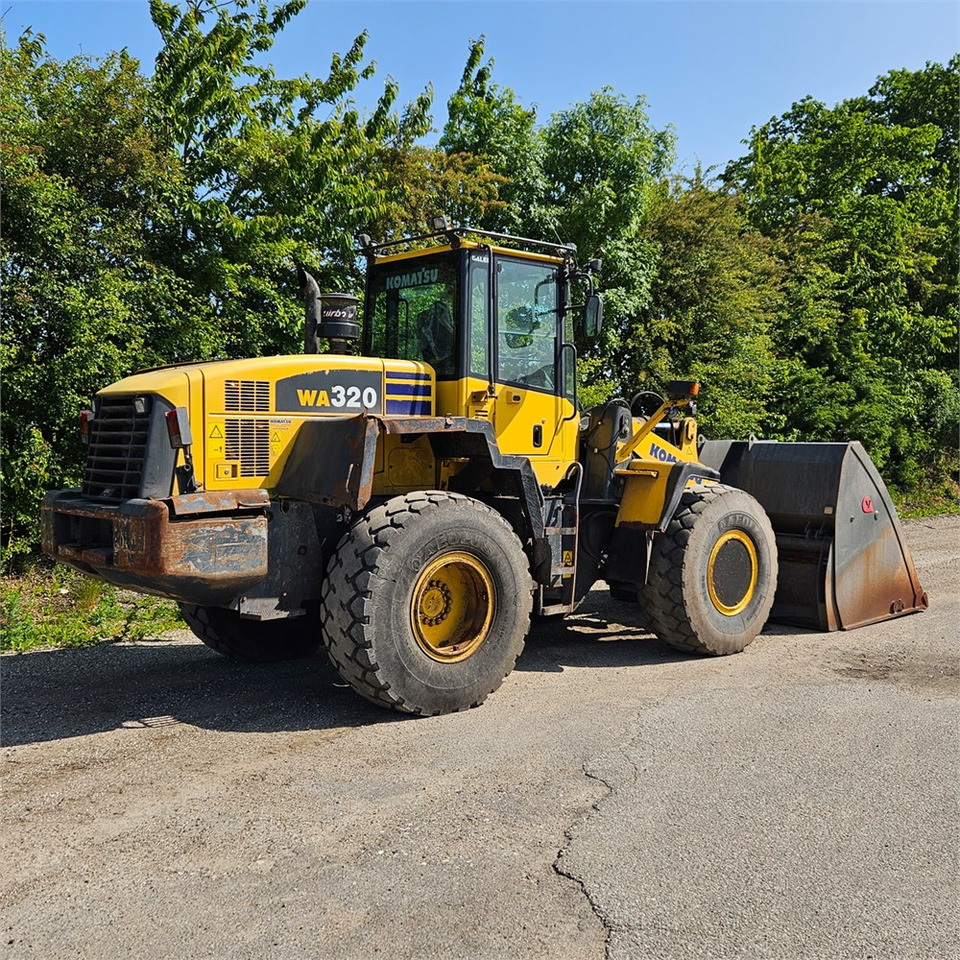 Wiellader Komatsu WA320-5H