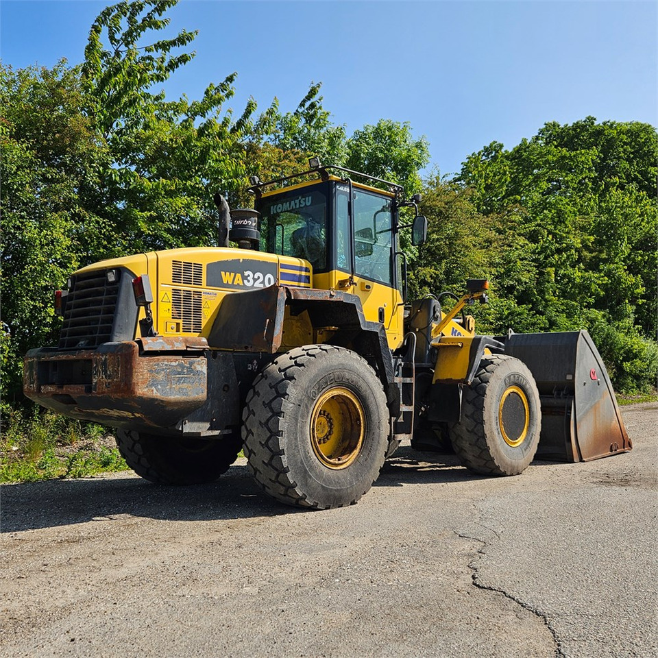 Wiellader Komatsu WA320-5H