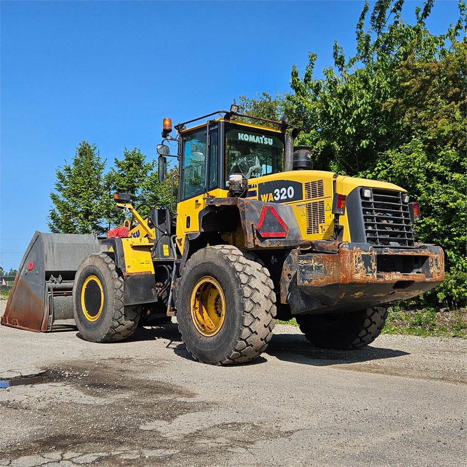 Wiellader Komatsu WA320-5H