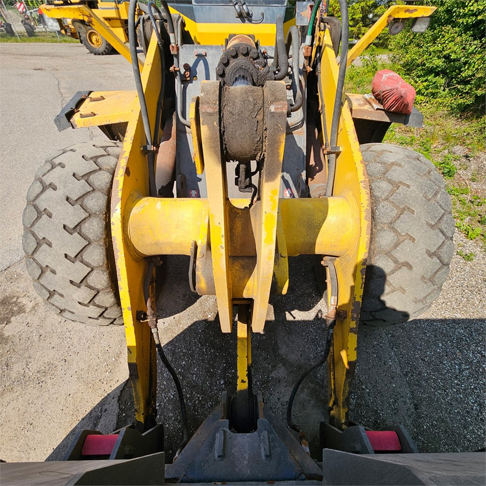Wiellader Komatsu WA320-5H