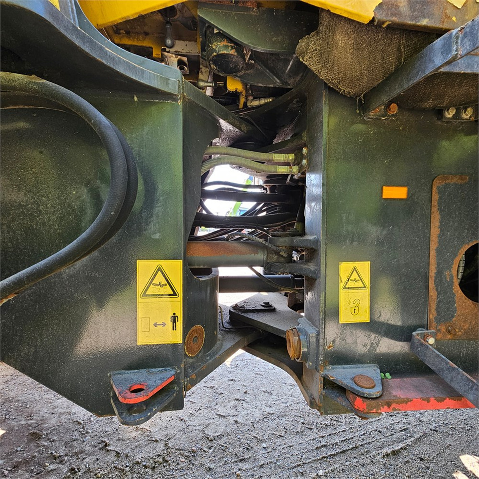 Wiellader Komatsu WA320-5H