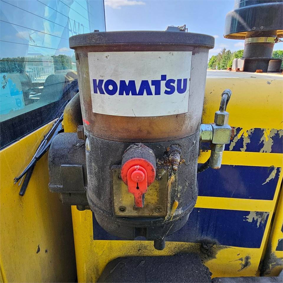 Wiellader Komatsu WA320-5H
