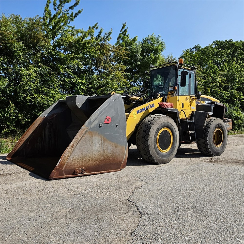 Wiellader Komatsu WA320-5H