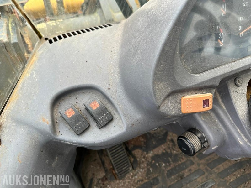 Wiellader Komatsu WA320-5h Hullaster - Rep-objekt