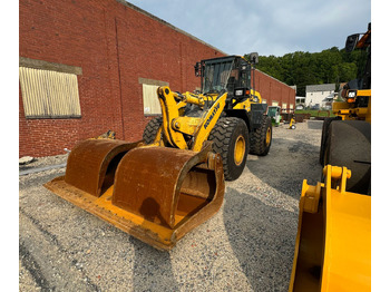 Wiellader Komatsu WA320-8