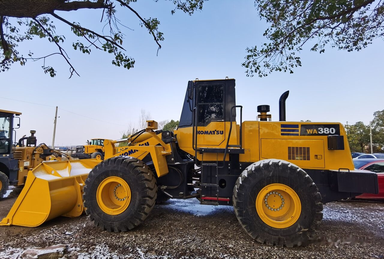 Wiellader Komatsu WA380