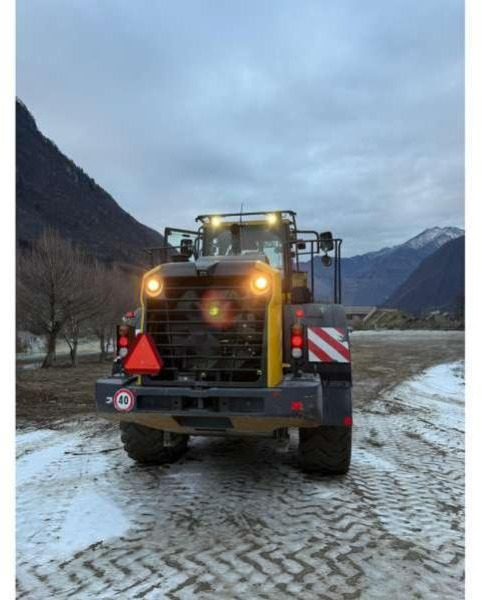 Wiellader Komatsu WA380-8