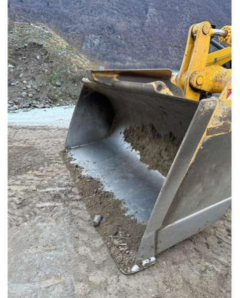 Wiellader Komatsu WA380-8