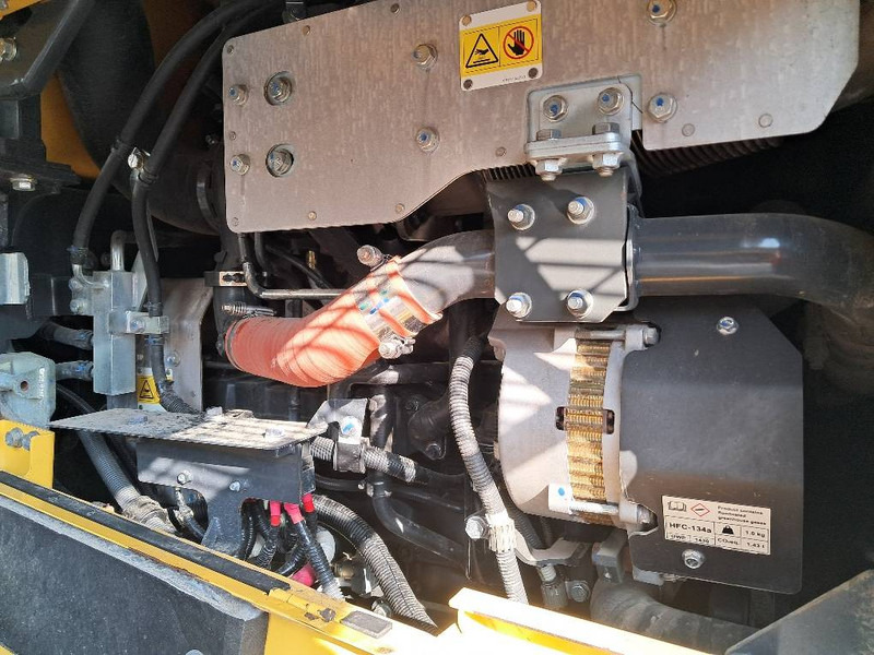 Wiellader Komatsu WA380-8E0