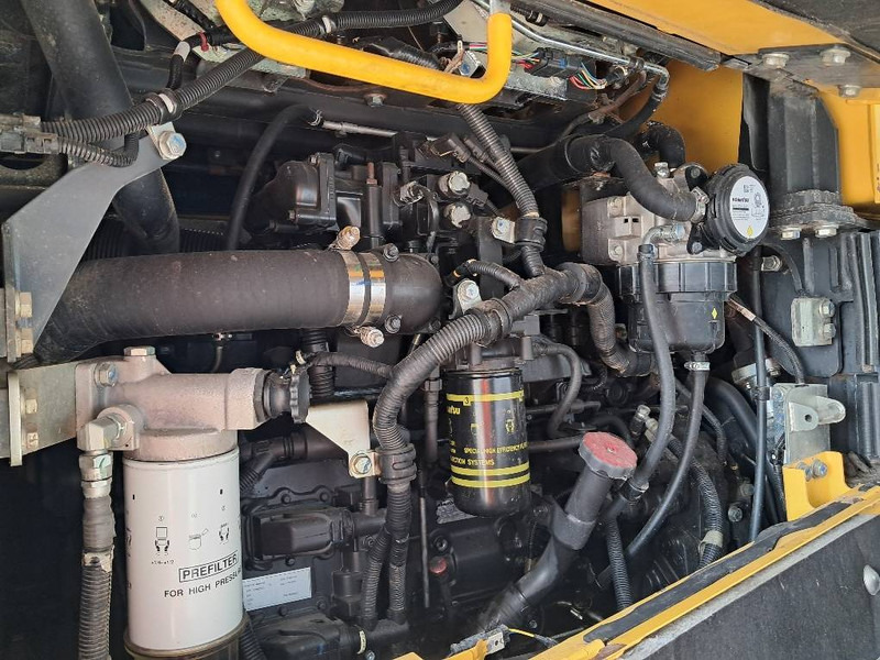 Wiellader Komatsu WA380-8E0