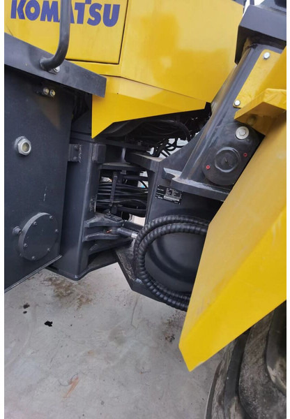 Wiellader Komatsu WA470