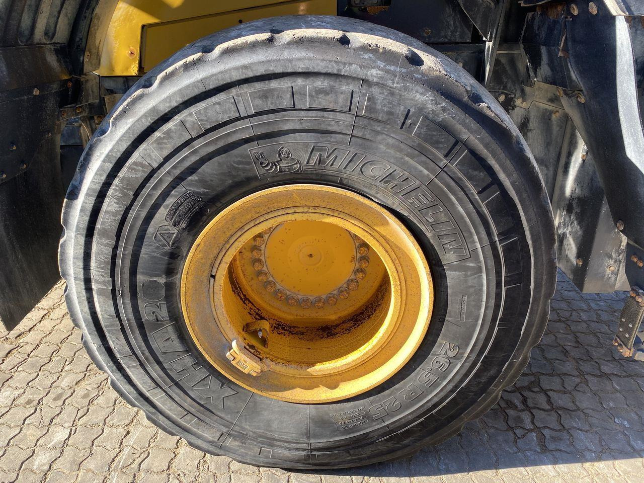 Wiellader Komatsu WA470-7