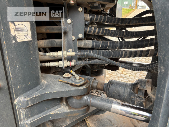 Wiellader Komatsu WA470-7