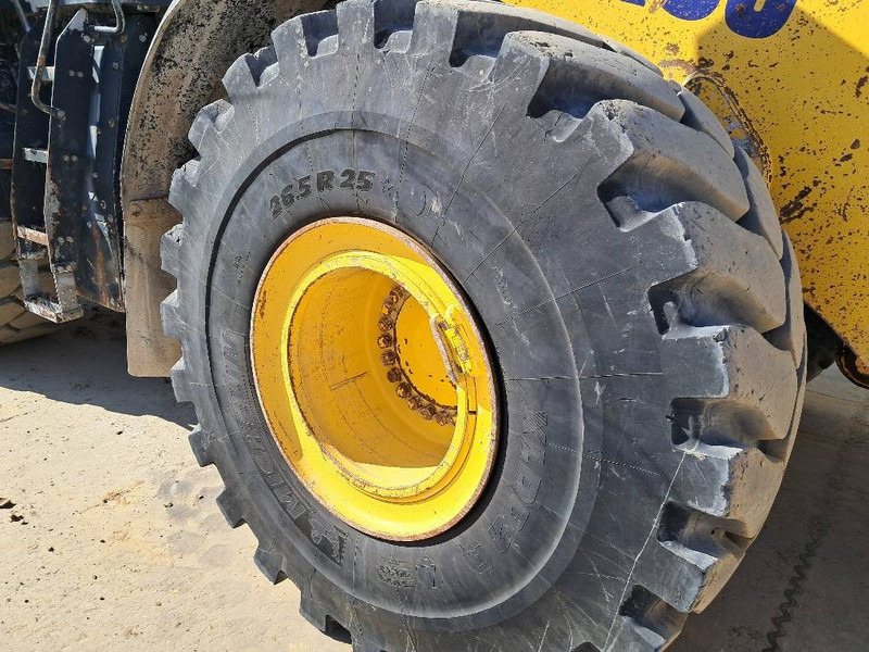 Wiellader Komatsu WA475-10E0