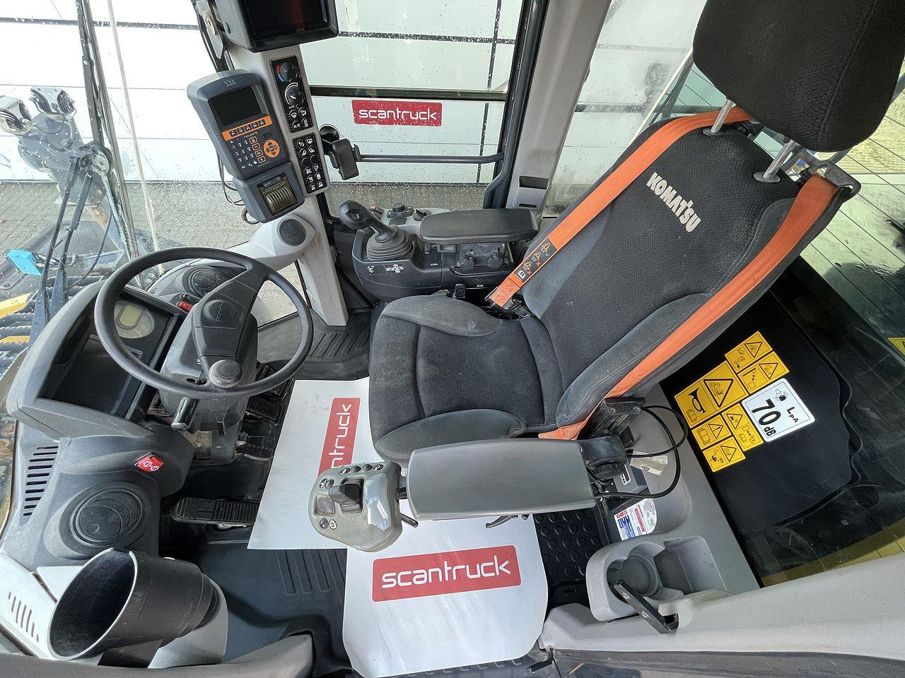 Wiellader Komatsu WA475-10EO