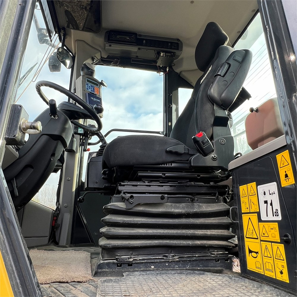 Wiellader Komatsu WA480-8