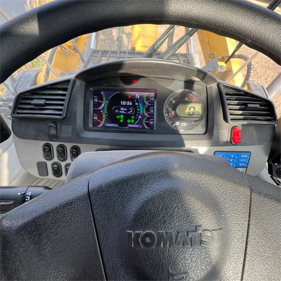 Wiellader Komatsu WA480-8