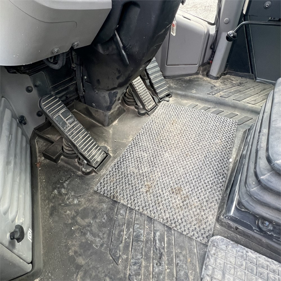 Wiellader Komatsu WA480-8