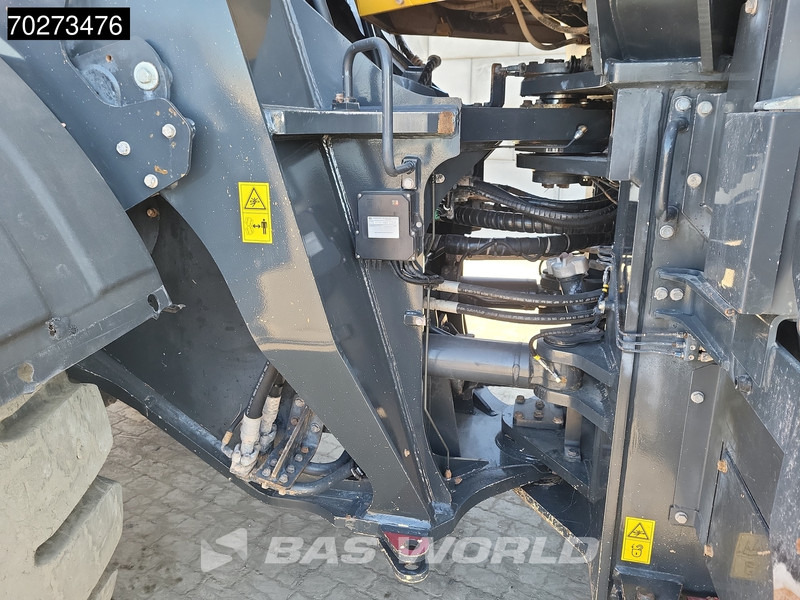 Wiellader Komatsu WA500-8