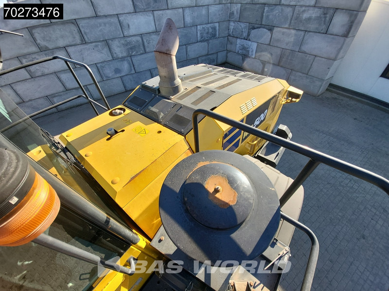 Wiellader Komatsu WA500-8