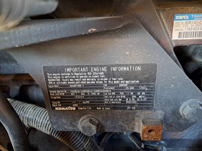 Wiellader Komatsu WA500-8E0