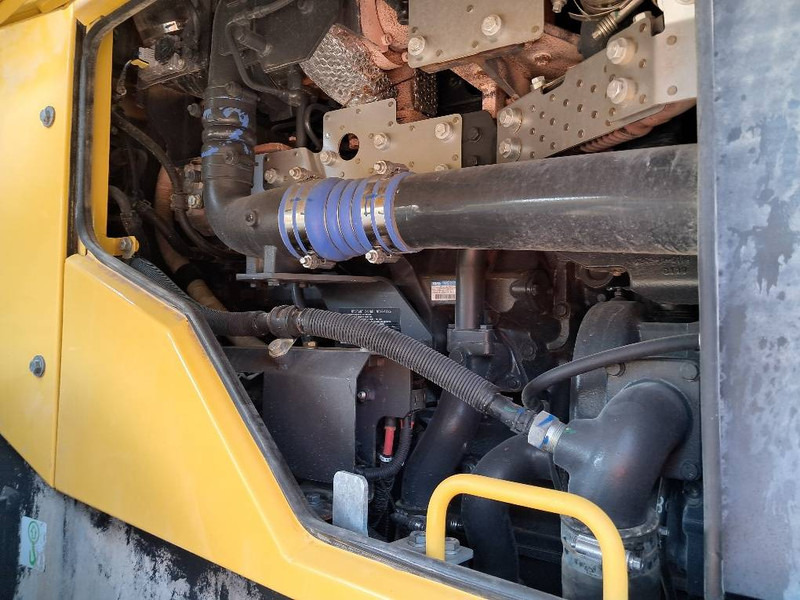 Wiellader Komatsu WA500-8E0