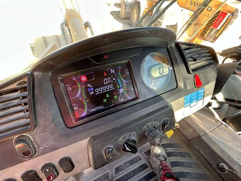 Wiellader Komatsu WA600-8E0