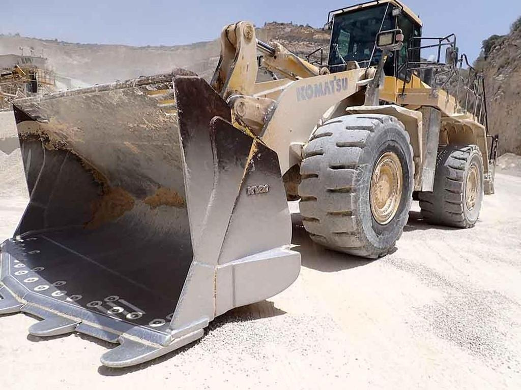 Wiellader Komatsu WA600-8EO