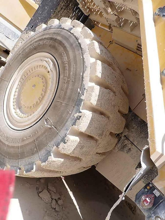 Wiellader Komatsu WA600-8EO