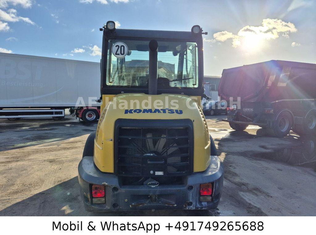 Wiellader Komatsu WA70-7 *Schaufel-1,5m³/Gabel/Schnellwechsler