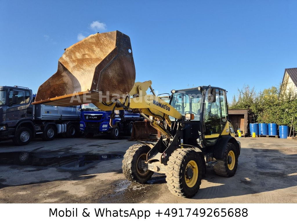 Wiellader Komatsu WA70-7 *Schaufel-1,5m³/Gabel/Schnellwechsler