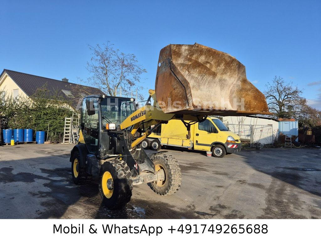 Wiellader Komatsu WA70-7 *Schaufel-1,5m³/Gabel/Schnellwechsler